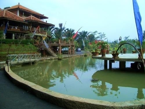 Desa Gumati Sentul 3*